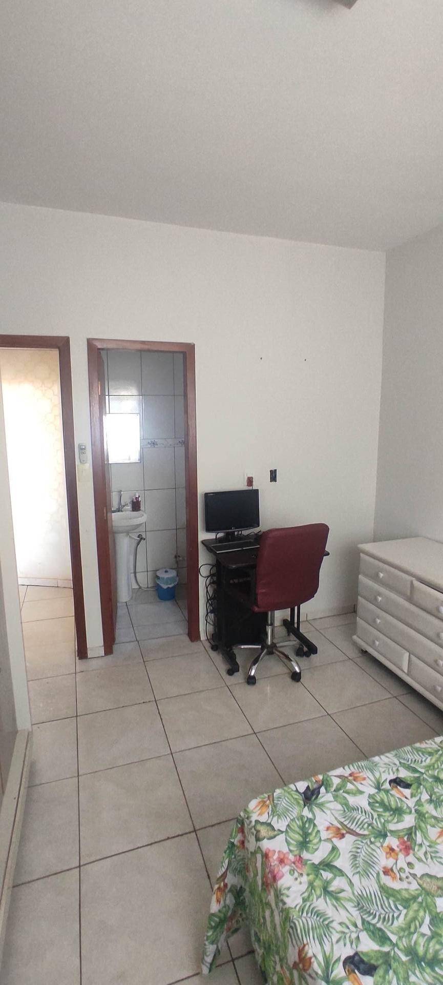 Casa à venda com 3 quartos, 300m² - Foto 18