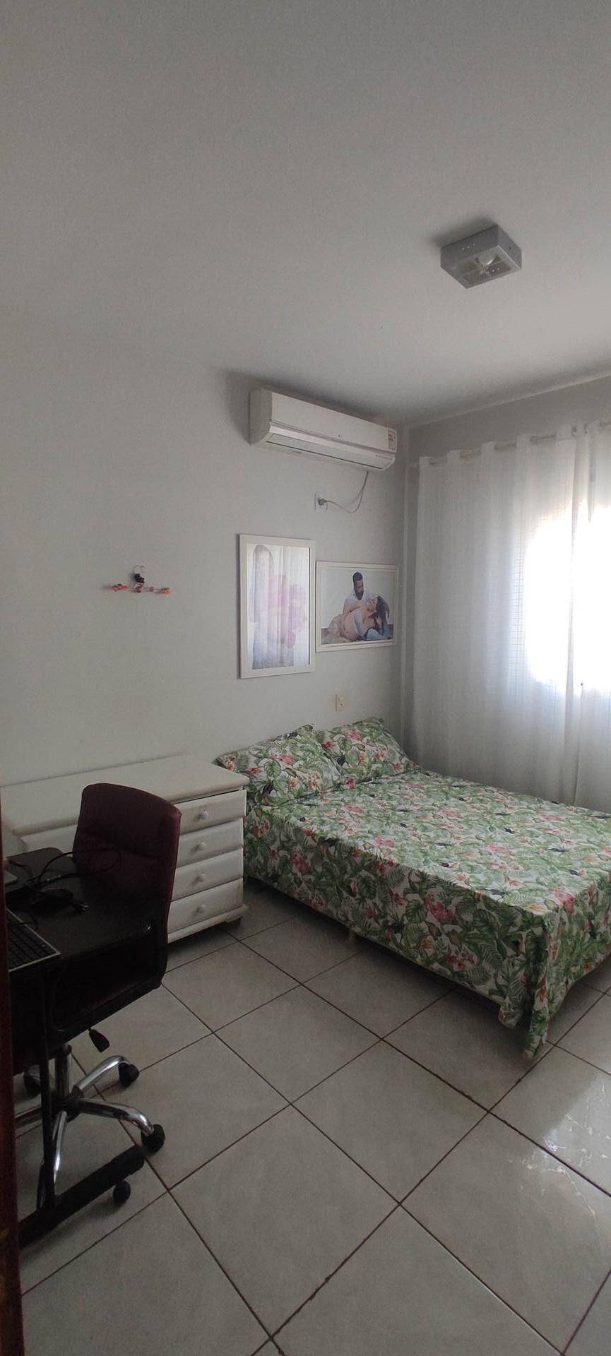 Casa à venda com 3 quartos, 300m² - Foto 16