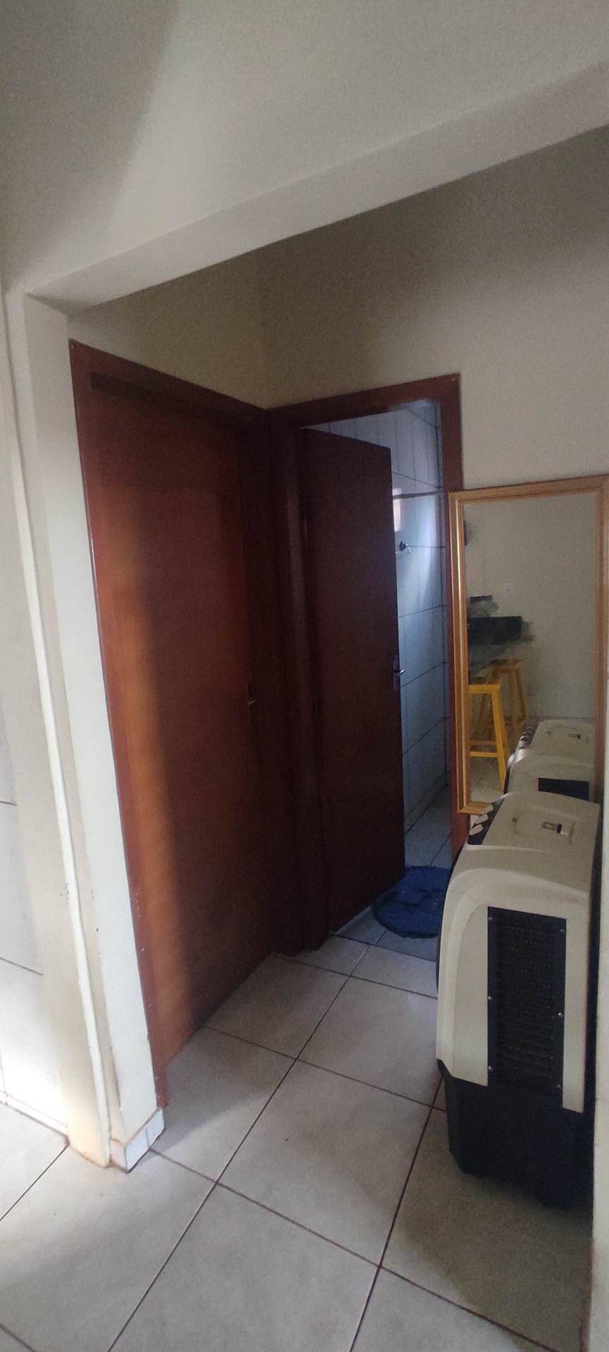 Casa à venda com 3 quartos, 300m² - Foto 20