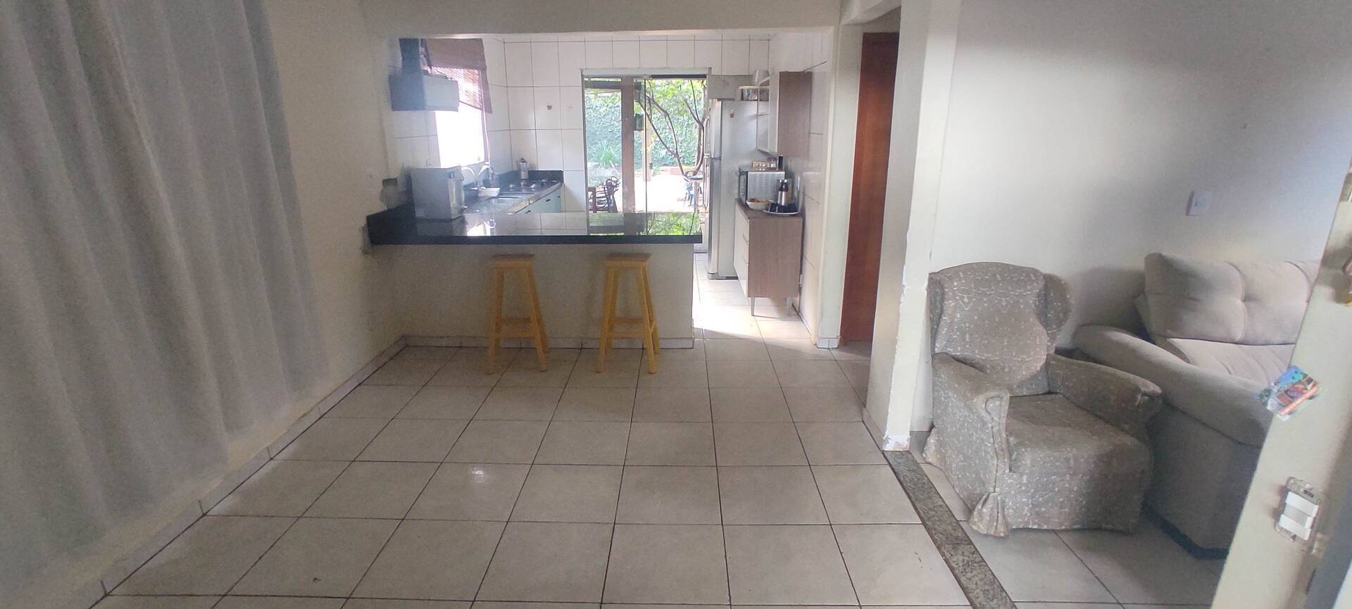 Casa à venda com 3 quartos, 300m² - Foto 8