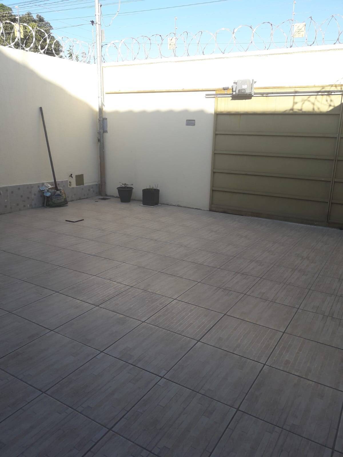 Casa à venda com 3 quartos, 180m² - Foto 4