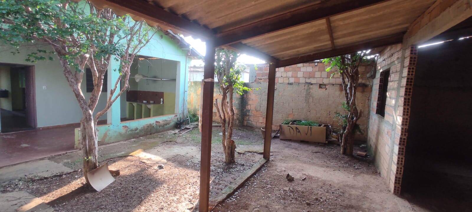 Casa à venda com 2 quartos, 250m² - Foto 6