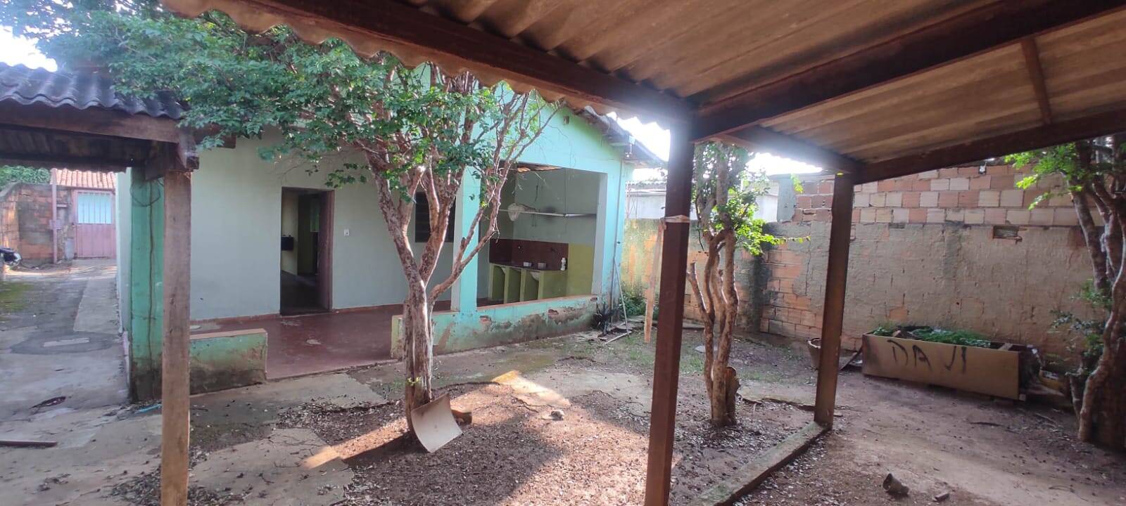 Casa à venda com 2 quartos, 250m² - Foto 8