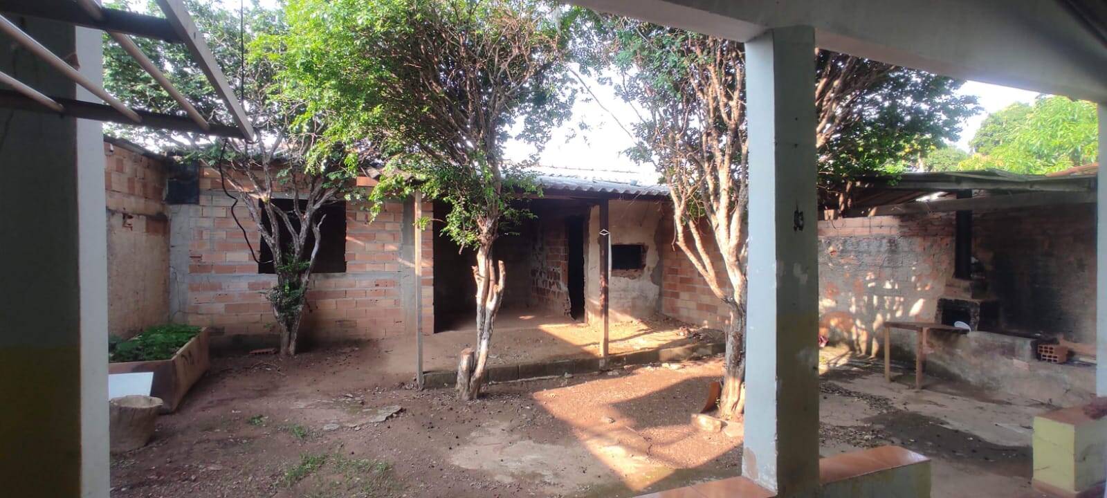 Casa à venda com 2 quartos, 250m² - Foto 9