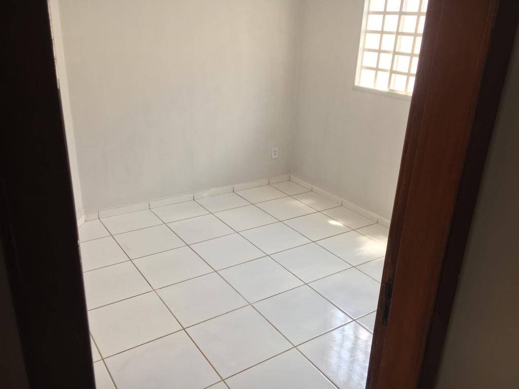 Casa à venda com 3 quartos, 240m² - Foto 12