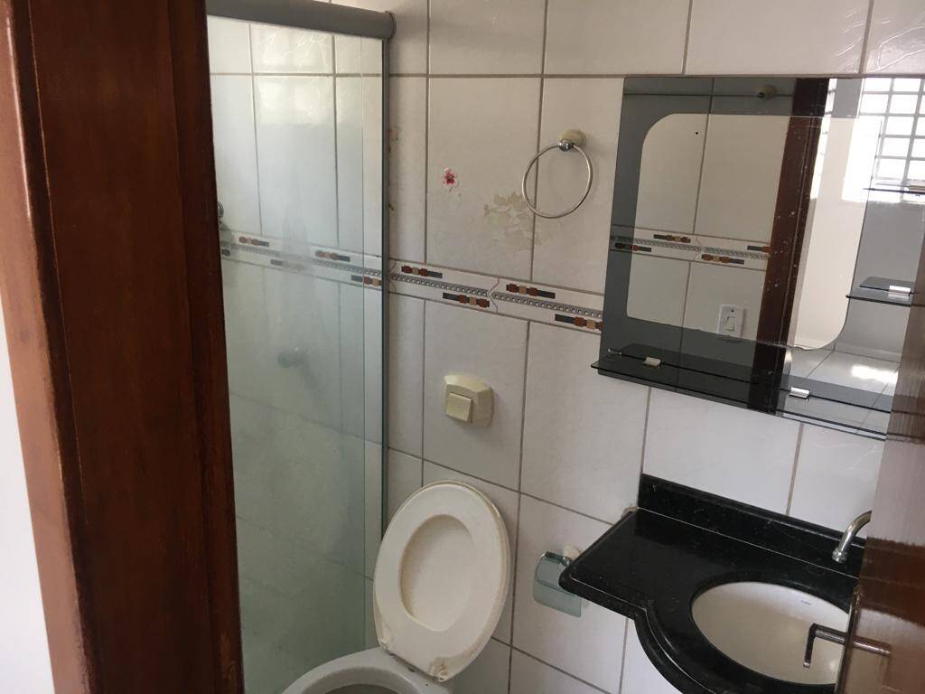 Casa à venda com 3 quartos, 240m² - Foto 15