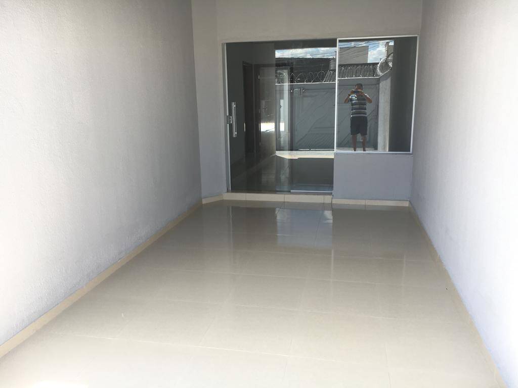 Casa à venda com 3 quartos, 240m² - Foto 4