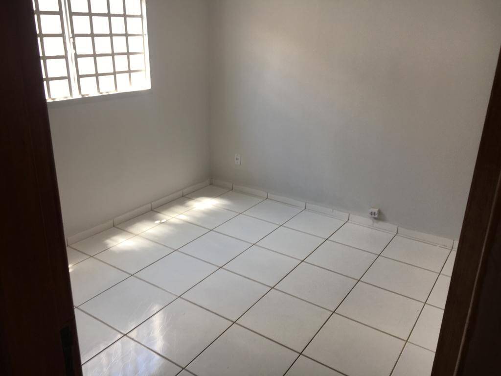 Casa à venda com 3 quartos, 240m² - Foto 18