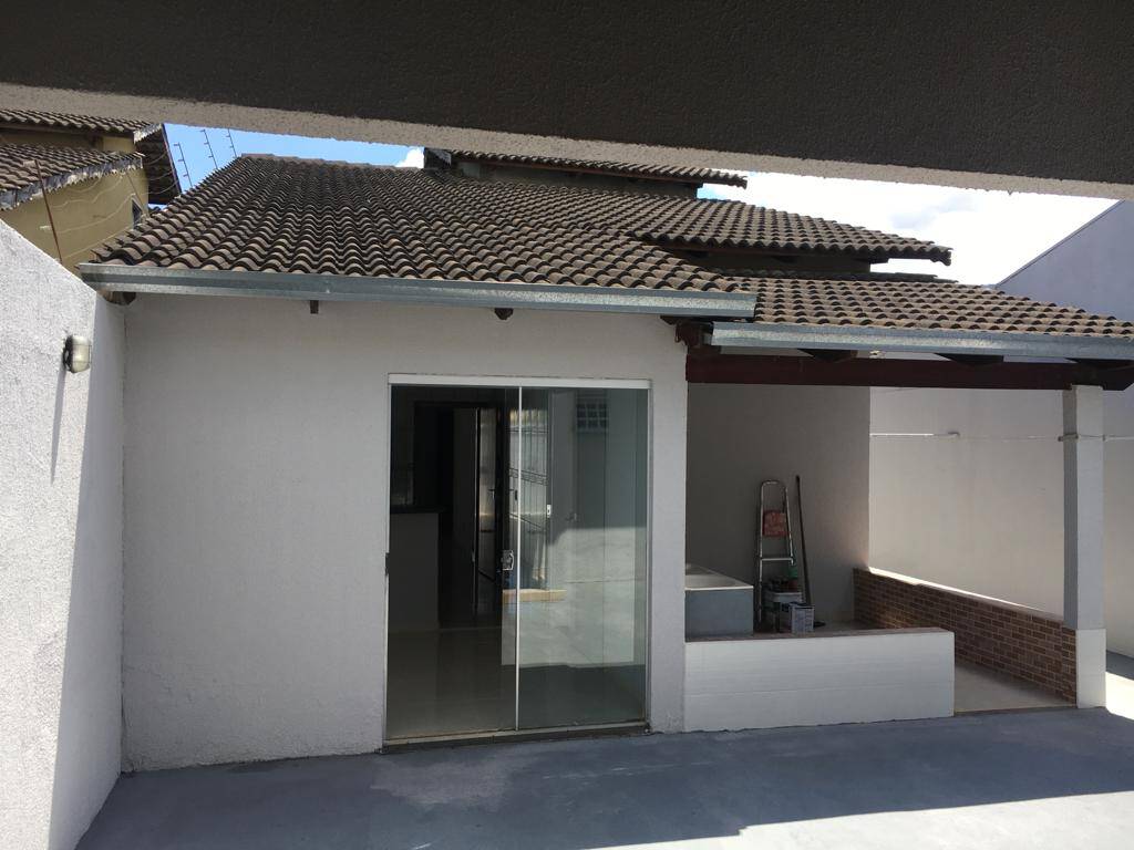 Casa à venda com 3 quartos, 240m² - Foto 22