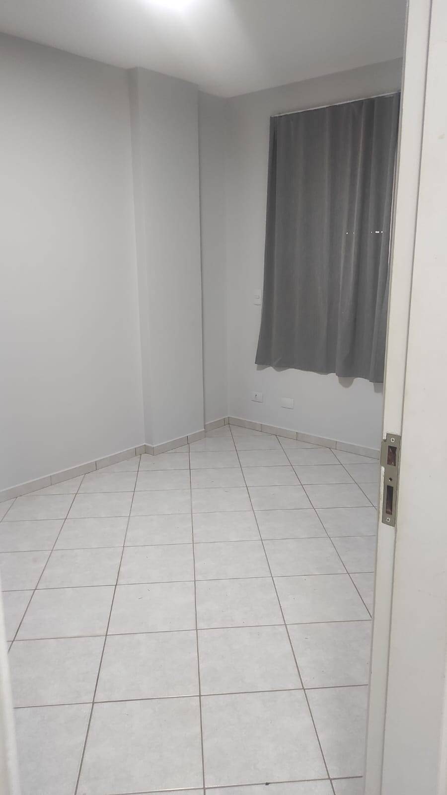 Apartamento à venda com 3 quartos, 75m² - Foto 8