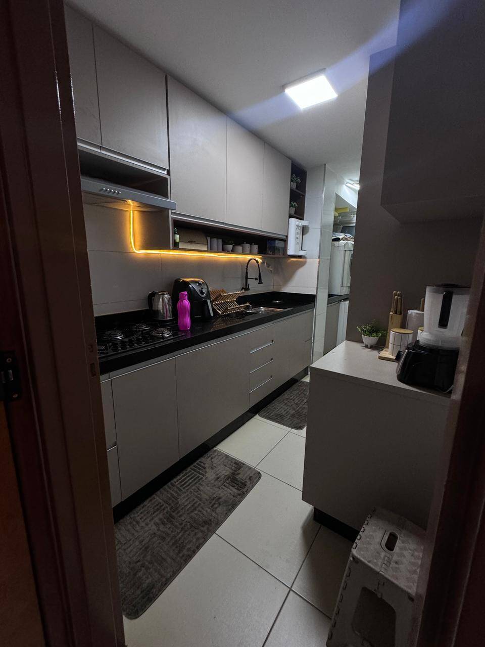 Apartamento à venda com 3 quartos, 74m² - Foto 9