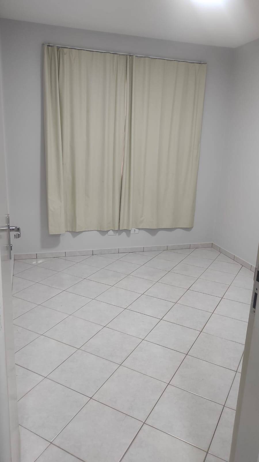 Apartamento à venda com 3 quartos, 75m² - Foto 9