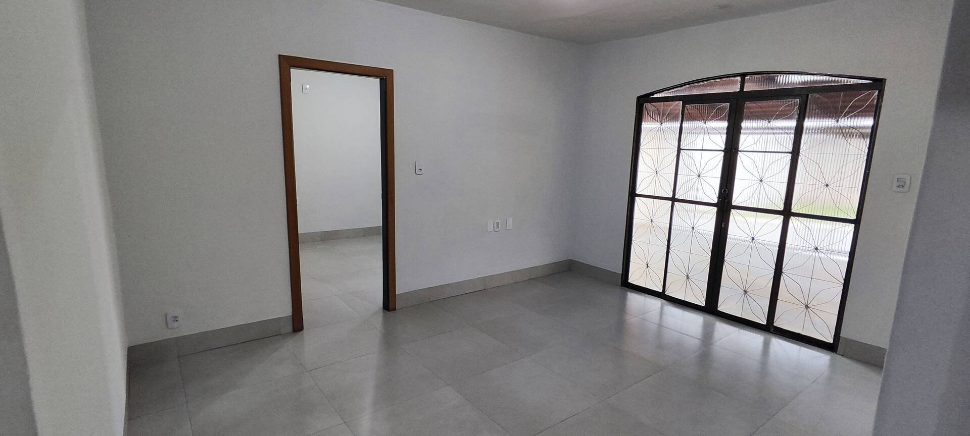 Casa à venda com 4 quartos, 377m² - Foto 6